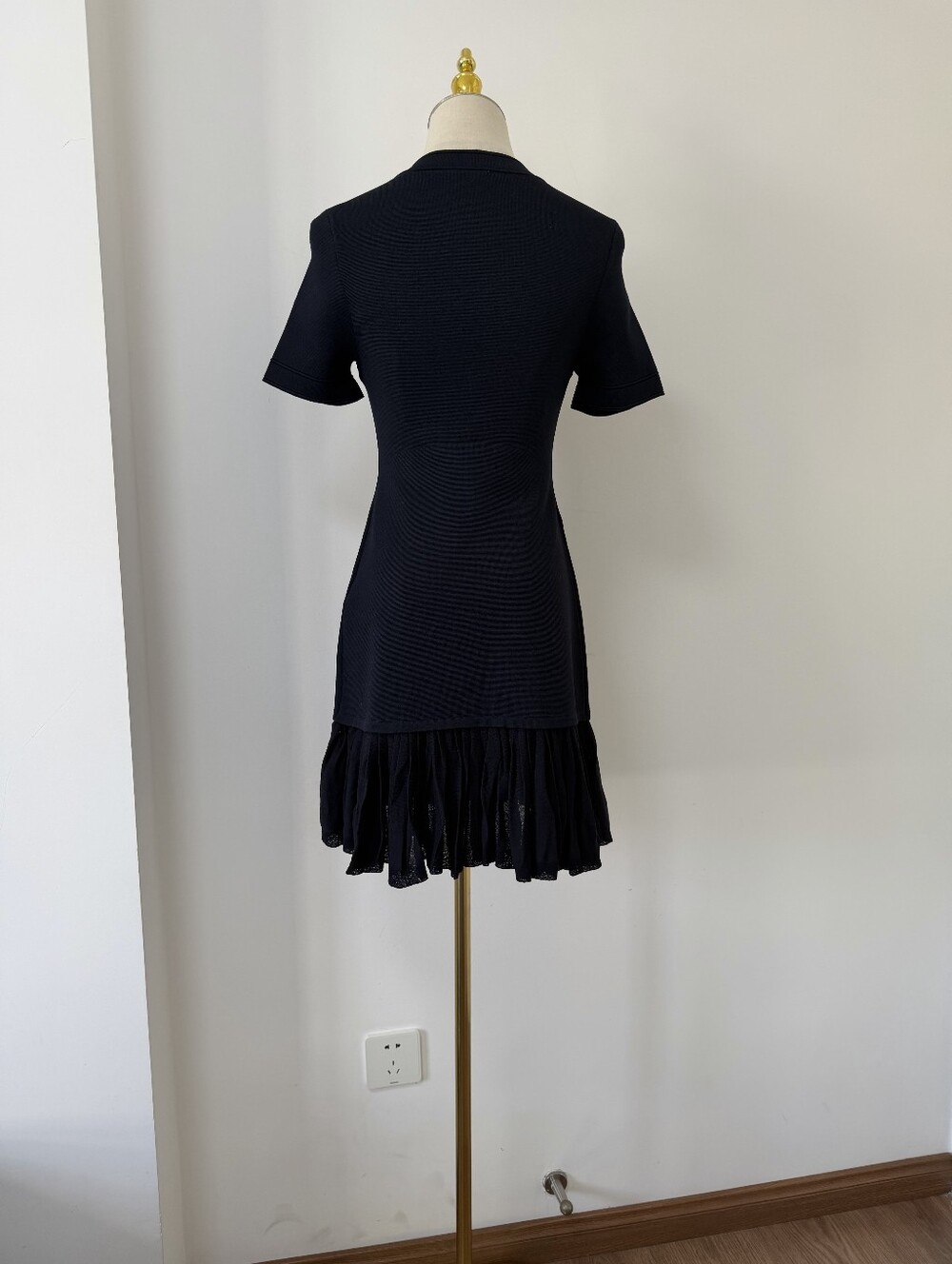 Sandro Mini knit dress with ruffles - Picture 8 of 14